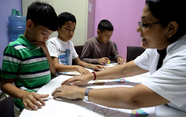 Caravanas de amor de la Teletón recaudan fondos
