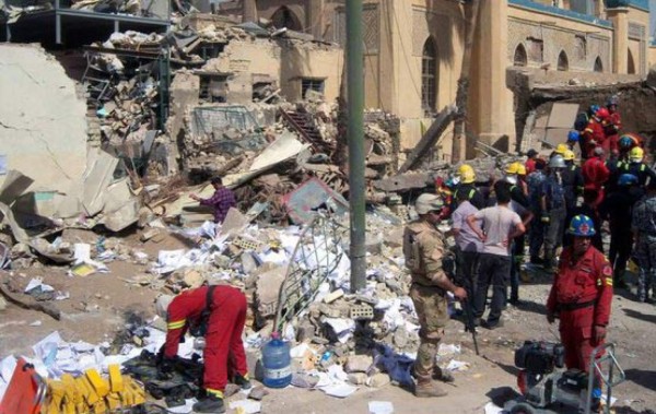 Video: El momento exacto del atentado en un estadio de Irak