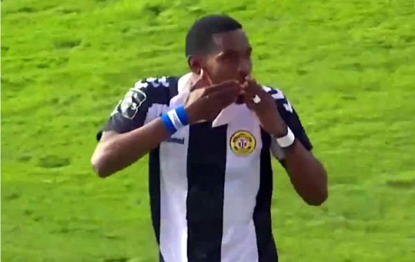 VIDEO: Bryan Róchez anota gol en victoria abultada del Nacional de Portugal