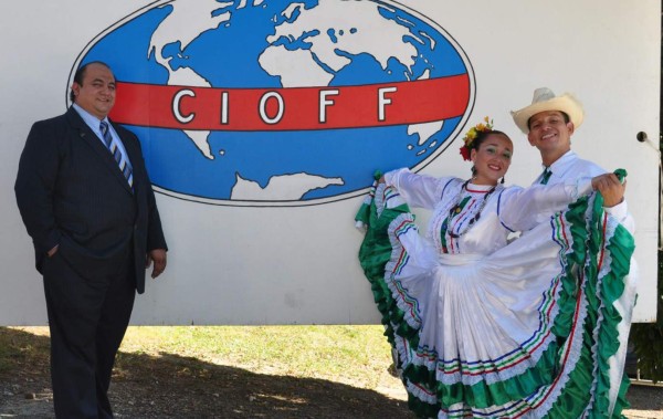 Erik Martínez, el folclor en sus venas y Honduras en su corazón