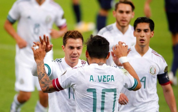 Sebastián Córdova comandó con un triplete la goleada de México sobre República Dominicana en el inicio del Preolímpico Sub-23. Foto EFE