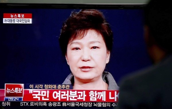 Presidenta Park de Corea del Sur pide disculpas por naufragio