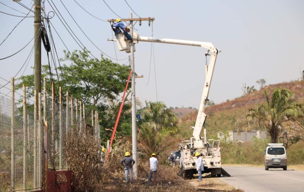 Mano criminal deja a diez colonias de Choloma sin luz