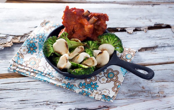 Receta: Costillas al horno con verduras