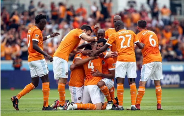 Con hondureños protagonistas, Houston Dynamo arrolló al Atlanta del 'Tata' Martino