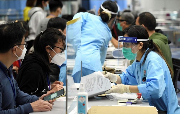 China anuncia que los pacientes en estado grave por el coronavirus bajan de 1.000