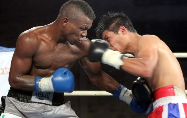 'Escorpión' Ruiz empató con el chapín 'Escopeta' Chávez