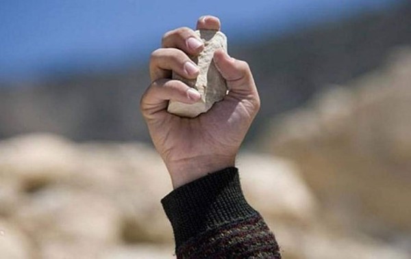 Un hombre y una mujer son lapidados por adulterio en Malí