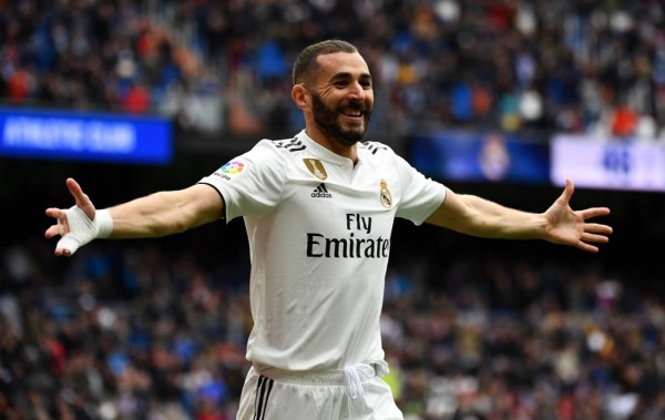 Hat-trick de Benzema brinda la victoria al Real Madrid contra Athletic de Bilbao