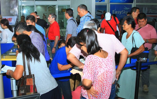 Toman medidas para acabar con lentitud en aeropuerto sampedrano