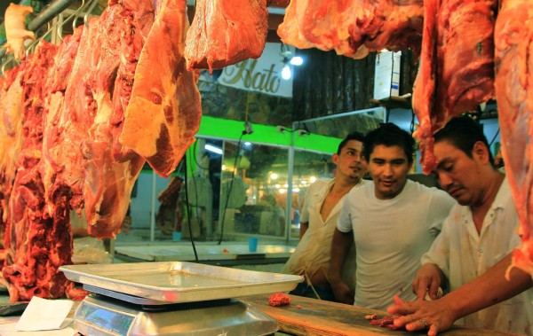 Canasta básica consume el 93% del salario mínimo