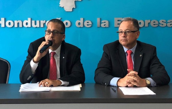 Gobierno promete más participación a empresarios en futuros presupuestos