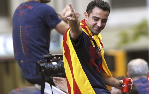 Barcelona se tiñe de azulgrana para celebrar el triplete