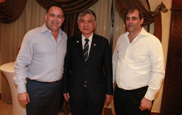 Embajador de Japón Kenji Okada recibe bienvenida