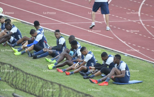 Selección de Honduras entrenó completa bajo las órdenes de Fabián Coito