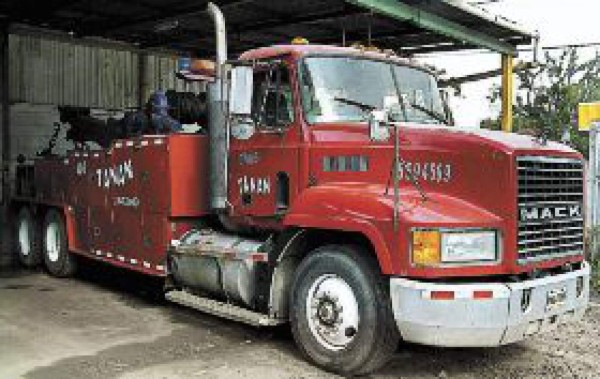 Remolque su carro a toda hora