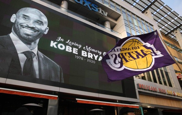 NBA pospone juego de los Lakers por muerte de Kobe Bryant