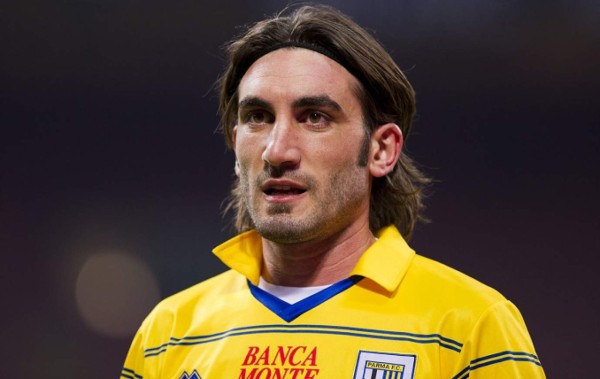 Detienen a futbolista italiano por supuesta vinculación mafiosa