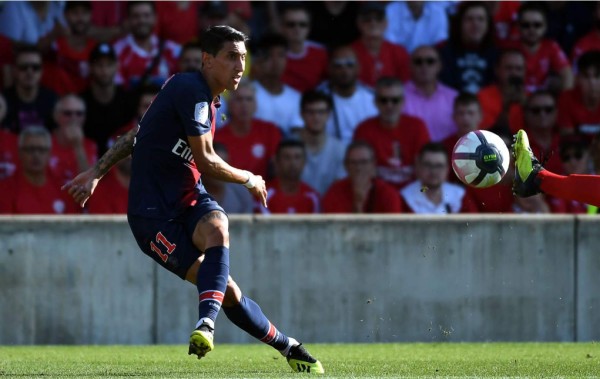 Angel Di María frotó la lámpara con un golazo olímpico con el PSG. Foto AFP