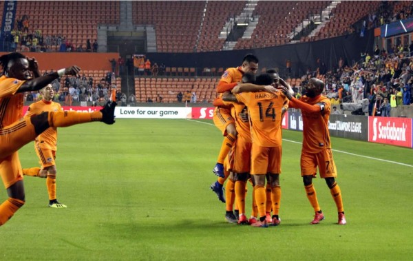 El Houston Dynamo, con asistencia de Alberth Elis, avanzó a cuartos de la Concachampions