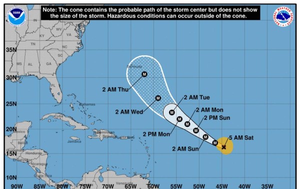 Larry se convierte en huracán categoría 3 y amenaza a la costa este de EEUU
