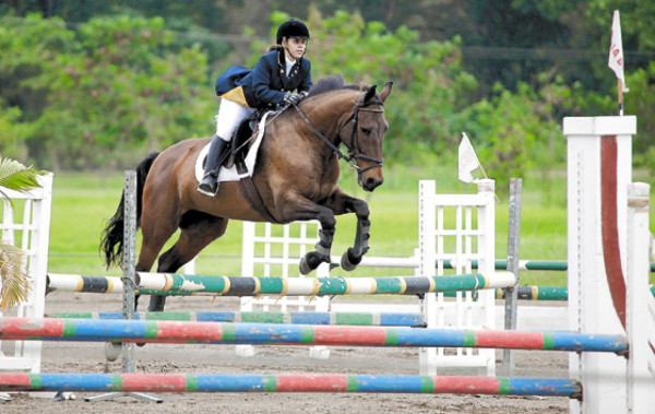 Caballos, amazonas y jinetes en El Carmen