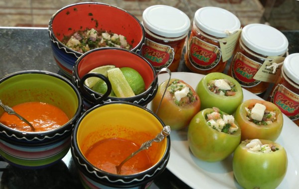 Ama de casa convirtió su salsa picante familiar en un pequeño negocio