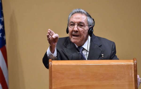 Raúl Castro desmiente que Cuba tenga presos políticos
