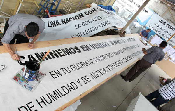 'Honduras jamás caerá en la extrema izquierda'