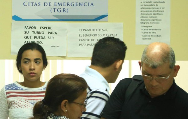 Migración adquiere lote de 500,000 libretas de pasaporte