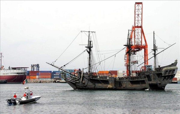 La Perla Negra de Jack Sparrow se hunde en aguas caribeñas