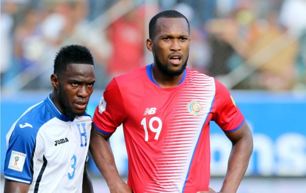 Kendall Waston sobre arbitraje: 'A Costa Rica le tratan de arreglar los partidos'