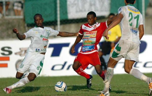 Real Sociedad recupera la alegría a costa del Platense