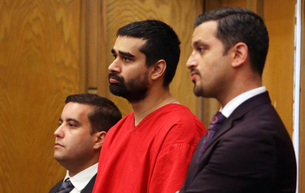 Hombre que confesó asesinato de su esposa en Facebook se declara inocente