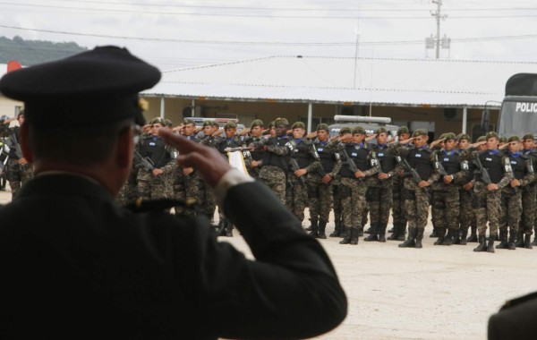 Policía Militar oficializa ascensos en San Pedro Sula