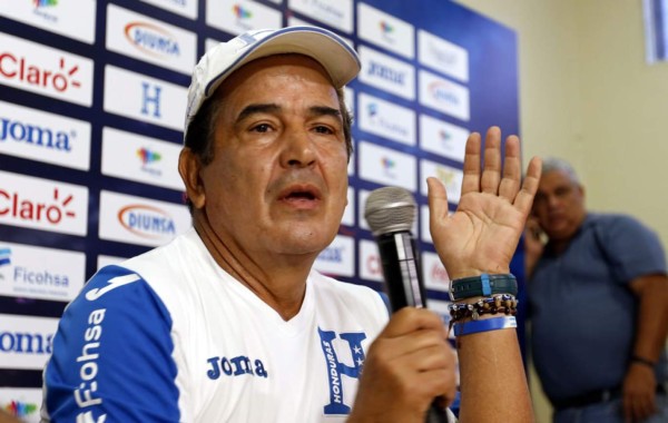 Pinto a los australianos: 'Ojalá la estén pasando bien, pero en el campo es a muerte'