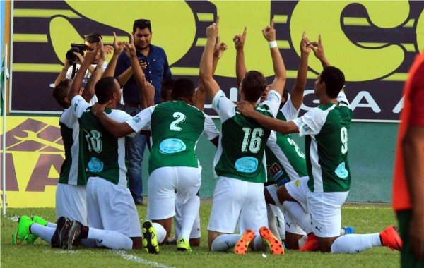 El Juticalpa deja en la lona al Marathón