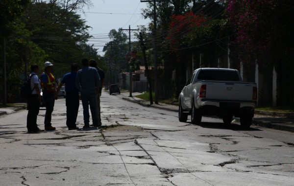 Reconstruirán destruidas calles de la Juan Lindo