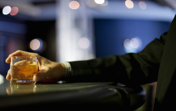 Un cirugia puede ayudarle a dejar de beber