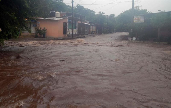 México: 20 muertos y más de 8.000 evacuados por lluvias 