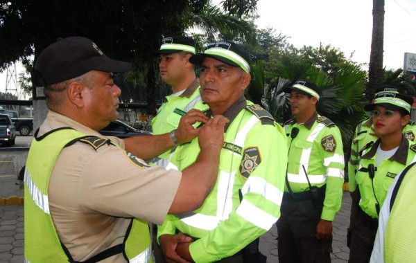 Urgen más Amigos de Tránsito