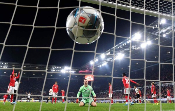 Diez casos de coronavirus en clubes de primera y segunda en Alemania