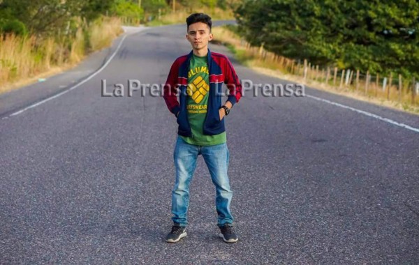 Buscan a joven tras volcarse lancha en Amapala