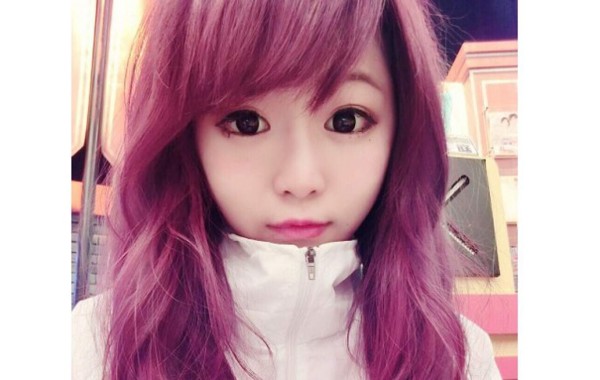 La empleada de McDonalds que causa furor en las redes