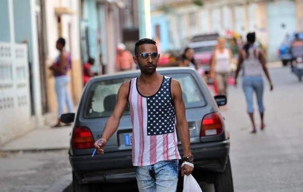 Permitirán uso de dólar a cubanos por primera vez desde embargo