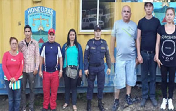 Otros siete cubanos pasan por Honduras rumbo a EUA