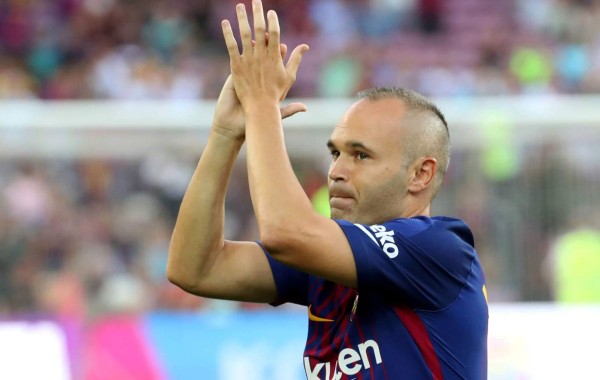 Barcelona pierde a Iniesta para la vuelta de la Supercopa de España
