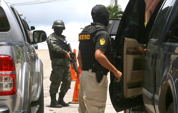 Capturan a exjefe policial por lavado de activos