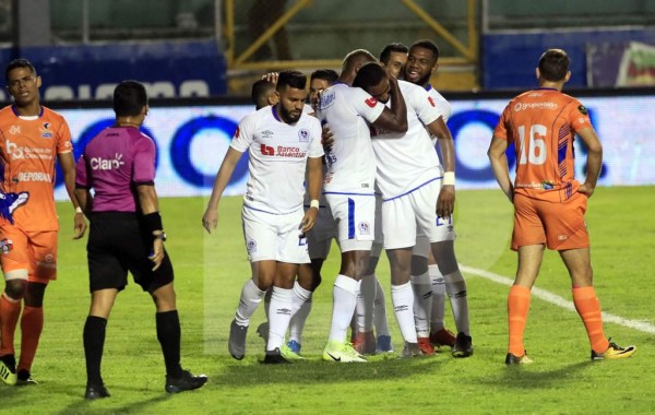 Olimpia venció a la UPN y se colocó en la cima de la pentagonal del Torneo Apertura 2019.