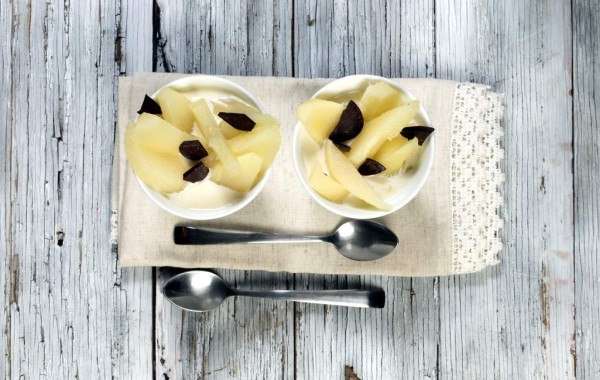Peras dulces en salsa blanca
